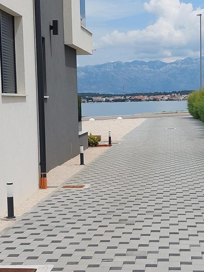 Luxury Beachfront Villa Crystal Aenona - By Ta Leut Agency Nin Exterior foto